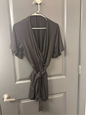 Express Black Short-Sleeve Wrap Robe with Tie Waist